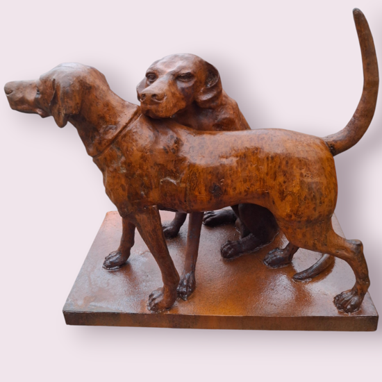 Afbeeldingen van chiens en fonte